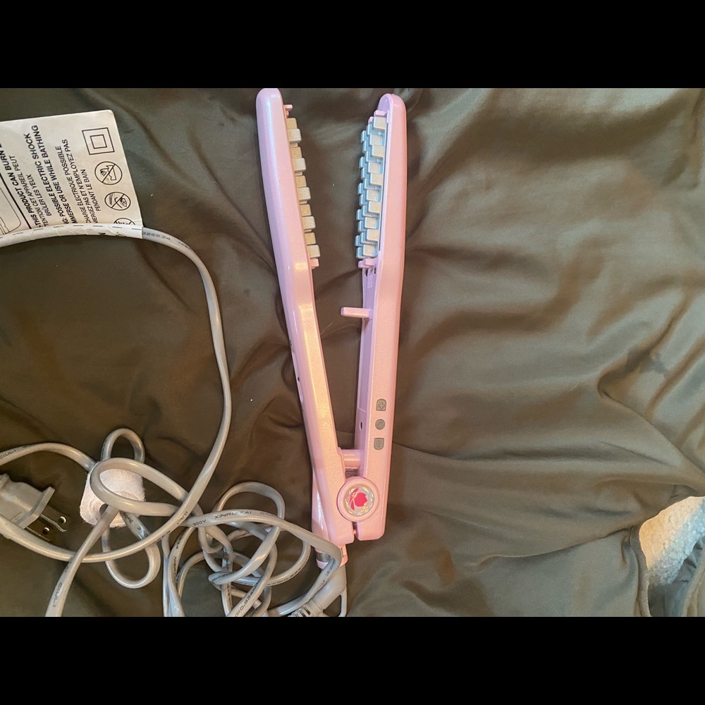 Voloom Petite Volume Iron
